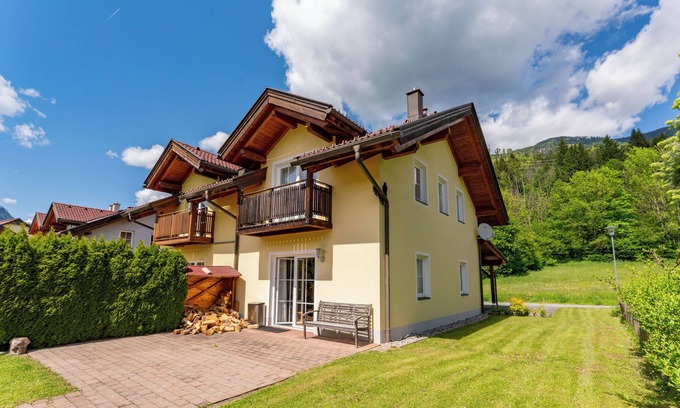 Kotschach-Mauthen Ski Chalet | Lovely chalet with garden near the ski slope
