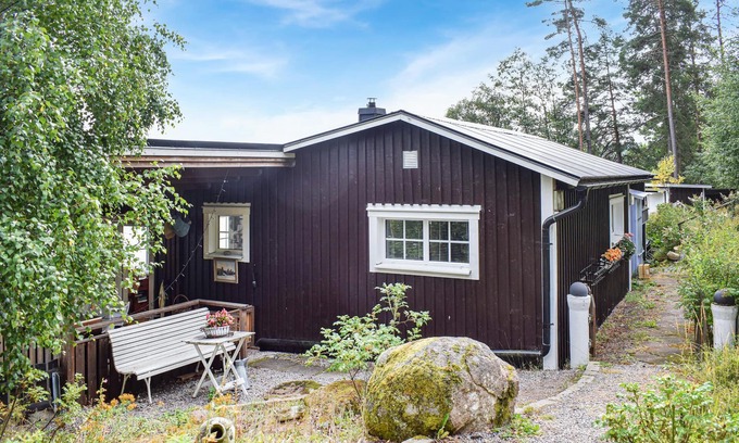 Hultsfred House | Lovely cottage on a lakefront property with fantastic views over the lake.