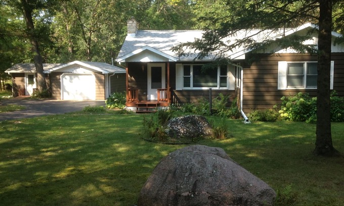 Pine River House | Lovely Cottage on Trout Stream