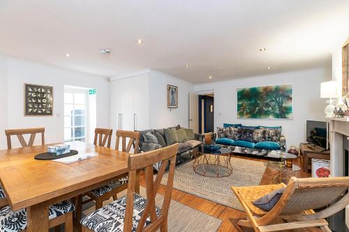 Courtfield Apartment | Lovely flat in Chelsea