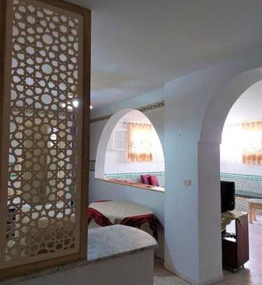 Hiboun Apartment | Lovely garden-level near Beach