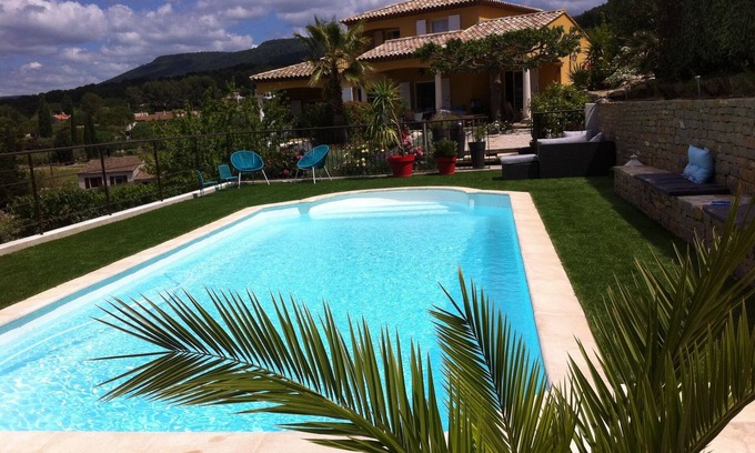 Evenos Villa | Lovely ground villa 3 * independent swimming pool, made safe, large garden