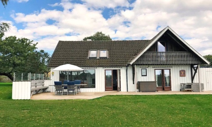 Degeberga House | Lovely holiday home at the Baltic in Österlen