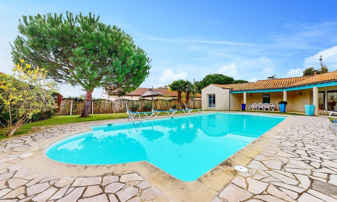 Meschers-sur-Gironde House | Lovely home in Meschers-sur-Gironde
