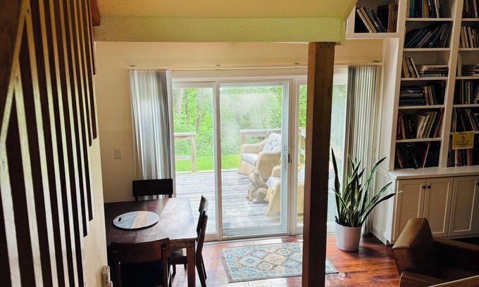 Williamstown House | Lovely Home for Your Berkshires Trip, Clark Museum or MASS MoCA Visit