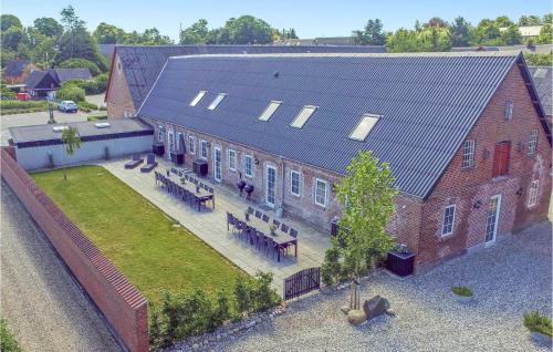 Allingabro House | Lovely Home In Allingåbro With Kitchen