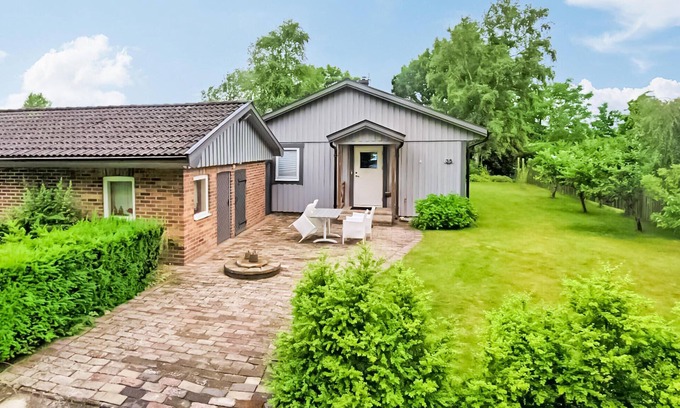 Farhult House | Lovely home in Farhult with kitchen
