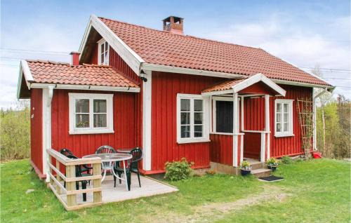 Harryda House | Lovely Home In Härryda With Kitchen