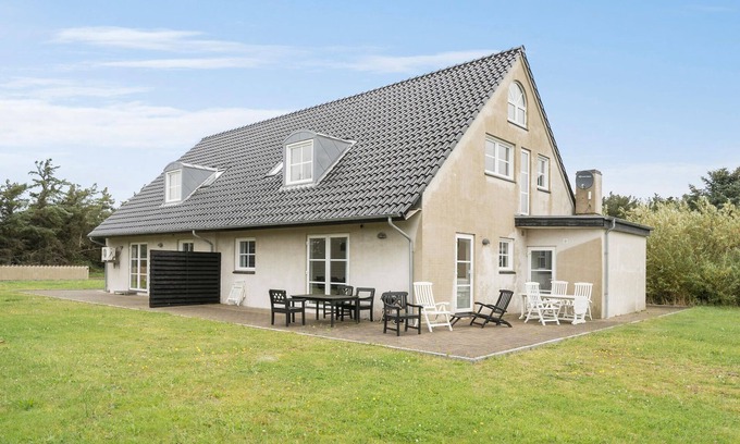 Harboore House | Lovely home in Harboøre with WiFi