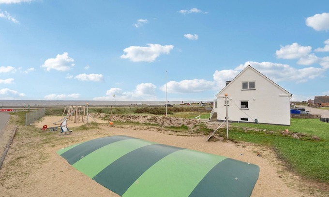 Hvide Sande House | Lovely home in Hvide Sande with WiFi