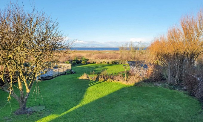 Karby House | Lovely home in Karby with WiFi