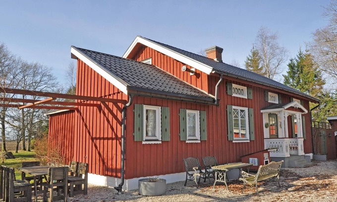 Mellerud House | Lovely home in Mellerud with kitchen