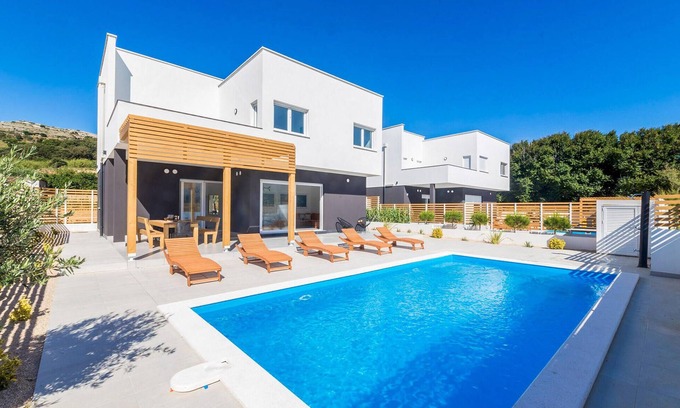 Pag House | Lovely home in Pag with WiFi