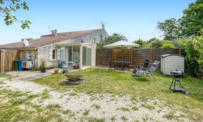 Saujon House | Lovely home in Saujon with WiFi
