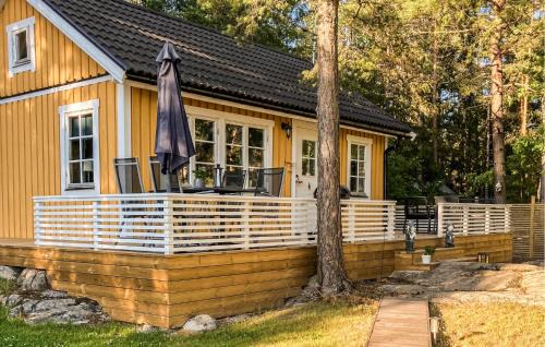 Storgardet-Tallasen-Tostero House | Lovely Home In Strängnäs With Kitchen