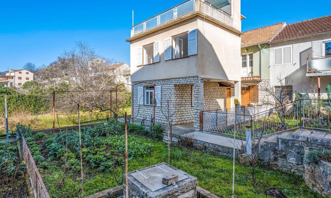 Zaton House | Lovely home in Zaton with WiFi