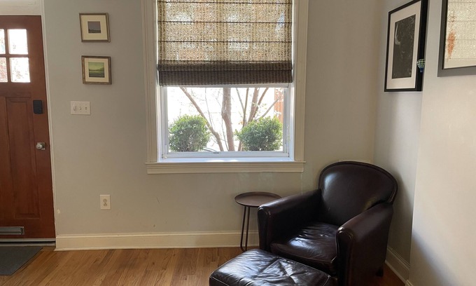 Fairmount House | Lovely Home Near the Art Museum