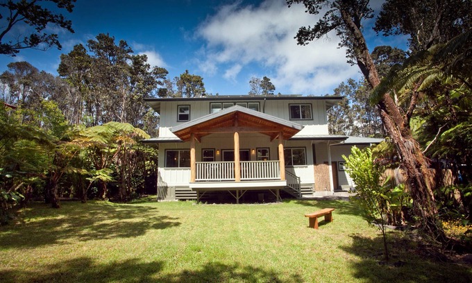 Volcano House | Lovely home with hot tub near Volcano National Park