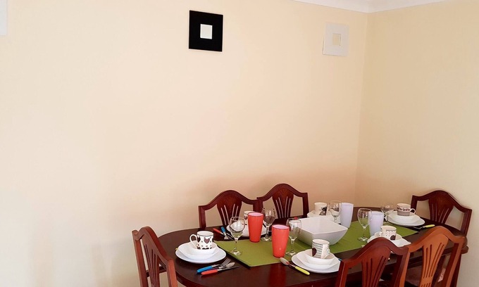 West Thornton House | Lovely house easy to travel to center London with big car park