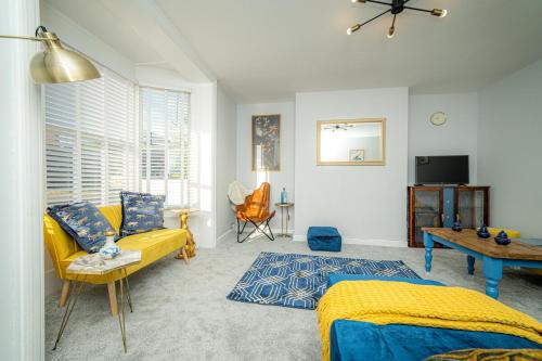 Margate House | Lovely house on Trinity Square, edge of Old Town
