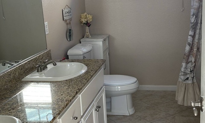 Wicklund Village House | Lovely house with Private Room, Shared bath, AC in Mountain House