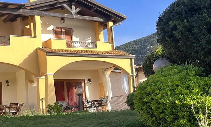 Chia Cottage | Lovely house with garden in the deep south of Sardinia.