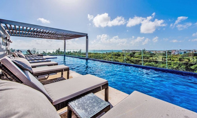 Gonzalo Guerrero Apartment | Lovely & Luxury for 6, with private Jacuzzi!