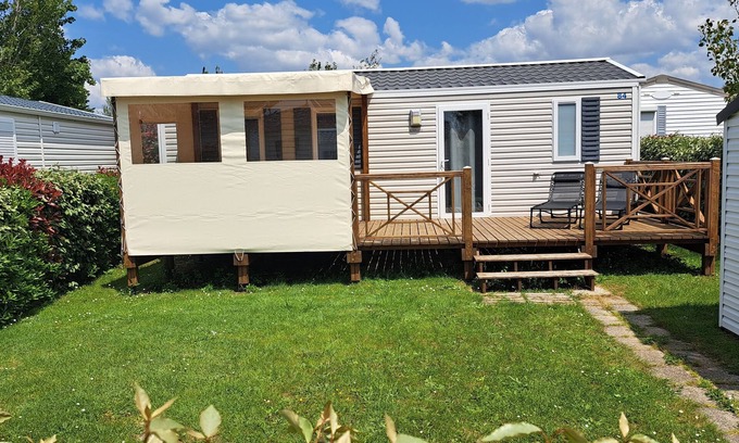 Chateau-d'Olonne House | Lovely mobile home in a 4-star residential estate in Les Sables D'Olonne