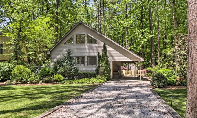 Ocean Pines House | Lovely Ocean Pines House with Loft and Pool Access!