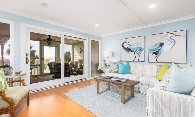 Isle of Palms House | Lovely Oceanfront Townhouse with golf cart and oceanfront pool access