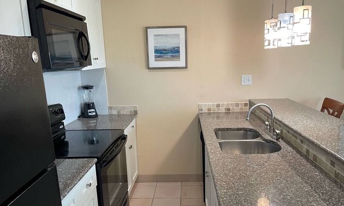 Wheeland Settlement Apartment | Lovely one bedroom apartment in North West Point resort Turks Caicos