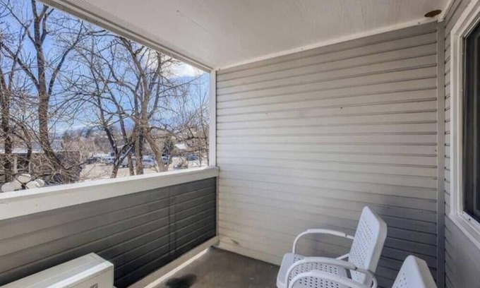 Whittier Apartment | Lovely Pearl St Condo 1 BDR/1 BA Downtown Boulder