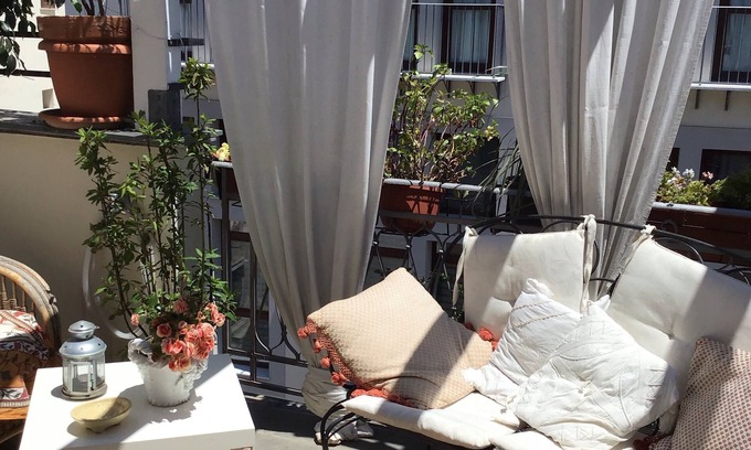 Castellammare House | Lovely penthouse in the historical center