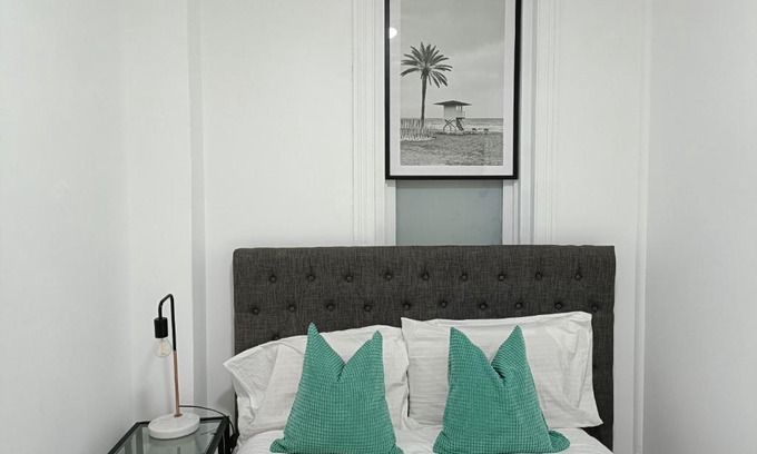 Sydenham House | Lovely Room 1Min Walk to Station with 55Inch TV