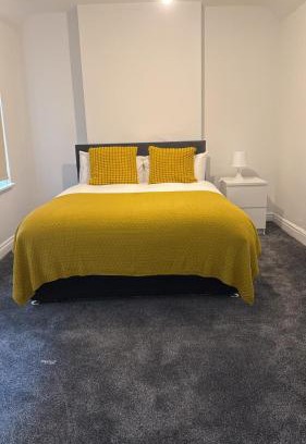 Avonmouth House | Lovely Room 3