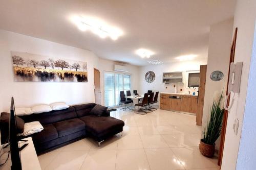 Privlaka Apartment | Lovely Seaside Flat