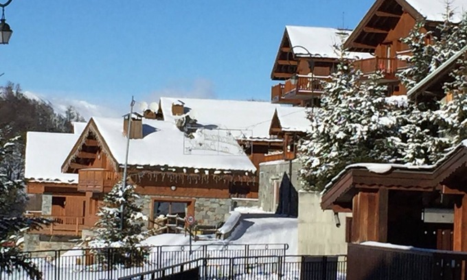 Le Bettaix Apartment | Lovely Ski Apartment by the River in Le Bettex near St Martin de Belleville