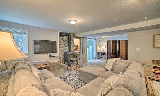 Everett Apartment | Lovely Snohomish Studio Near Boating & Hiking