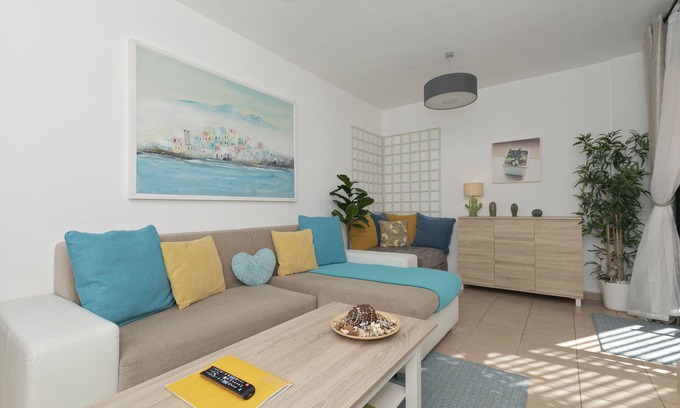 San Isidro Apartment | Lovely Spacious Apartment in San Isidro, Tenerife