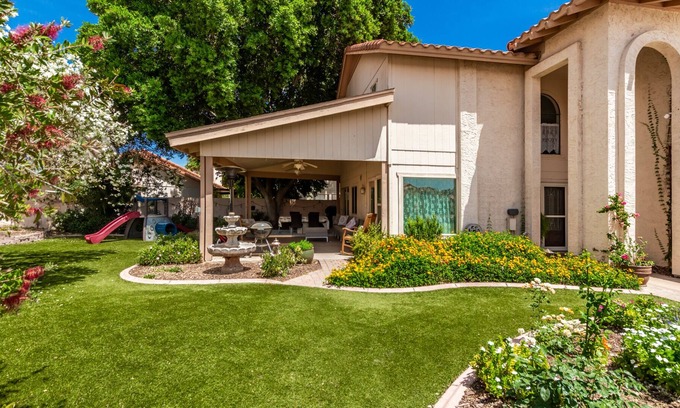 Dobson Ranch House | Lovely Stay at Lompoc, Self Check-In, Child Friendly!