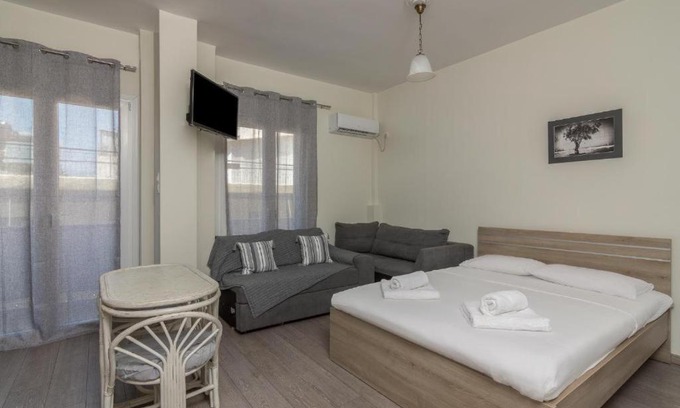 Athens Apartment | Lovely Studio Apartment For 2 Ppl in Athens