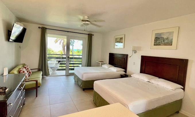 Negril Condo | Lovely Studio With Pool On Beach