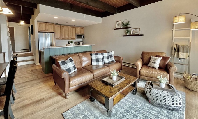 Sunapee House | Lovely townhouse just 6 miles from Mount Sunapee Ski Resort.