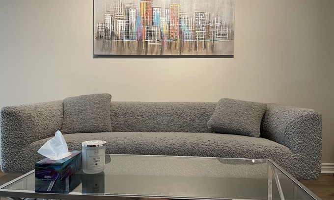 Willowdale Condo | Lovely two bed room condo at prime location!