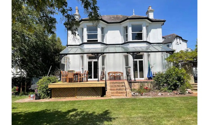 St. Michaels Villa | Lovely Victorian Villa in the English Riviera