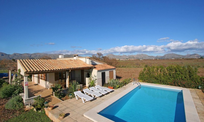 Puerto de Pollensa Villa | Lovely villa in Pollença, countryside