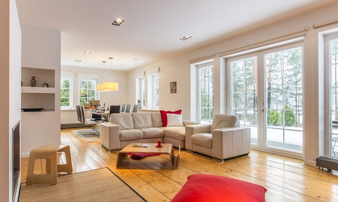 Plavniekkalns House | Lovely villa Sofia near lake Baltezers