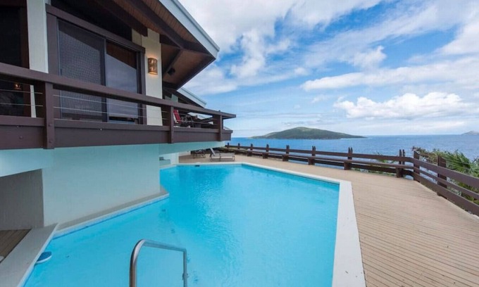 Estate Peterborg Villa | Lovenlund Bay Villa - Designer's Dream!