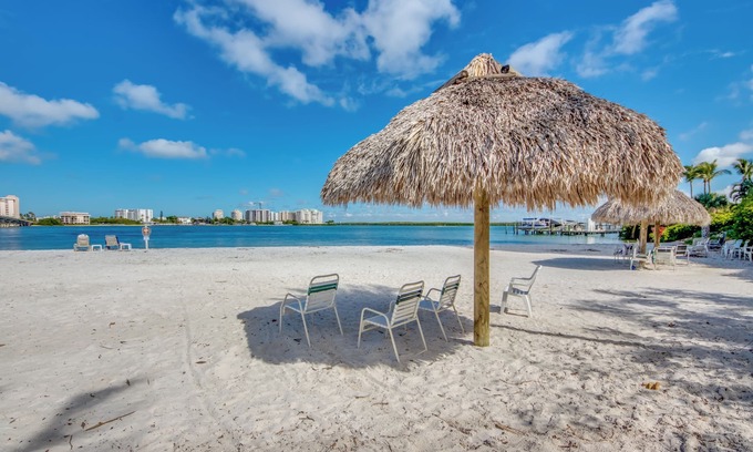 Fort Myers Beach Condo | Lovers Key Beach Club #606 - Beautiful Condo Overlooking Estero Bay