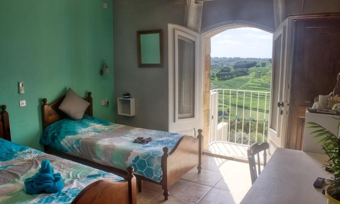 Ggantija Bed & Breakfast | Lovlia Bed & Breakfast